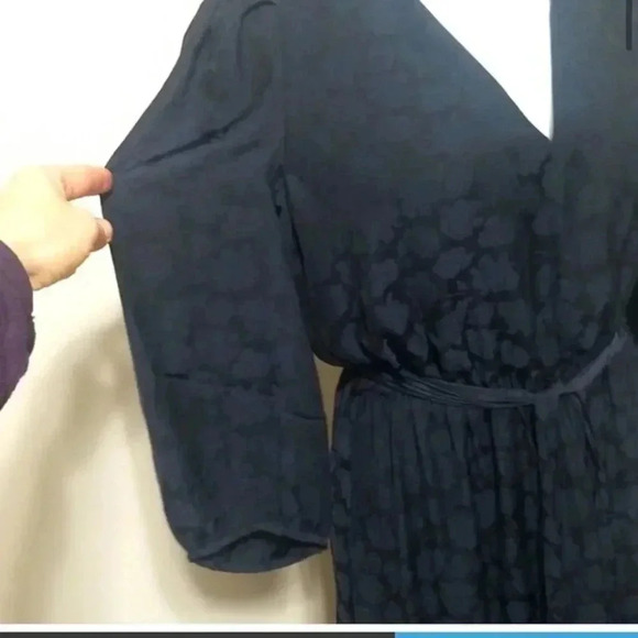 Banana Republic Puff Sleeve Satiny Dress - Picture 4 of 13